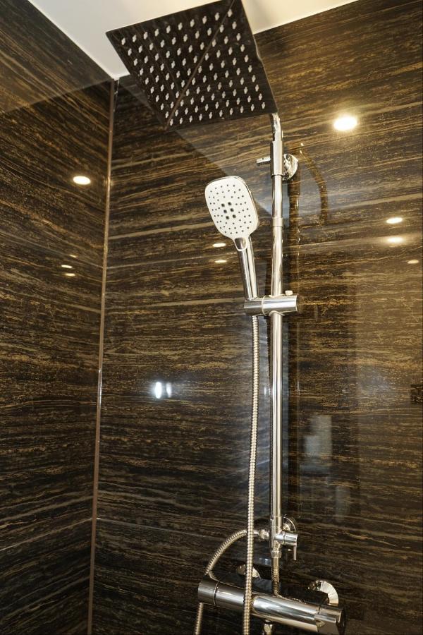 Modern Apartment At European Quarter Brussels Ngoại thất bức ảnh